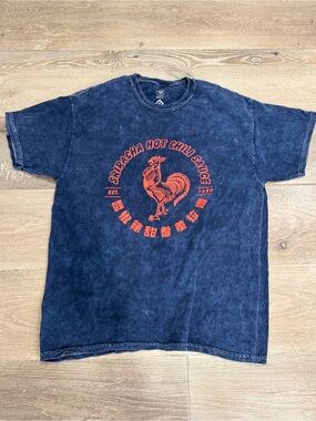 Sriracha Graphic Navy Short-Sleeve Tee with Red Print 1215